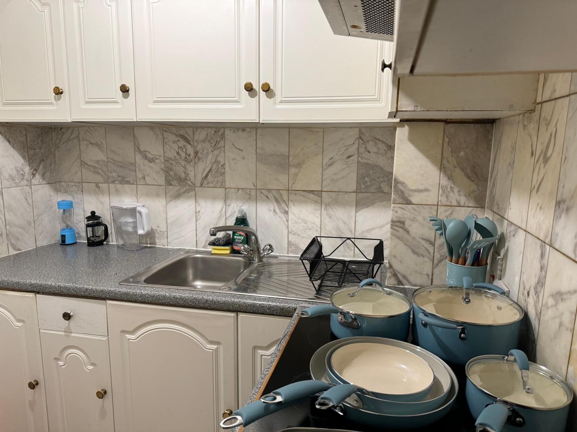 Central And Affordable Flat For 6 People In Zone 1 - Baker Street - With Breakfast Included London Exterior photo