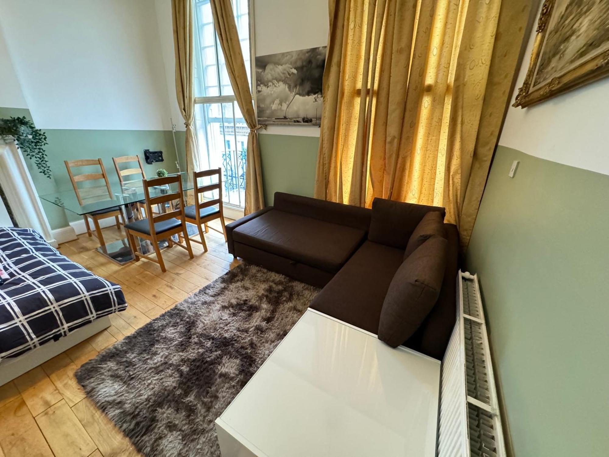 Central And Affordable Flat For 6 People In Zone 1 - Baker Street - With Breakfast Included London Exterior photo